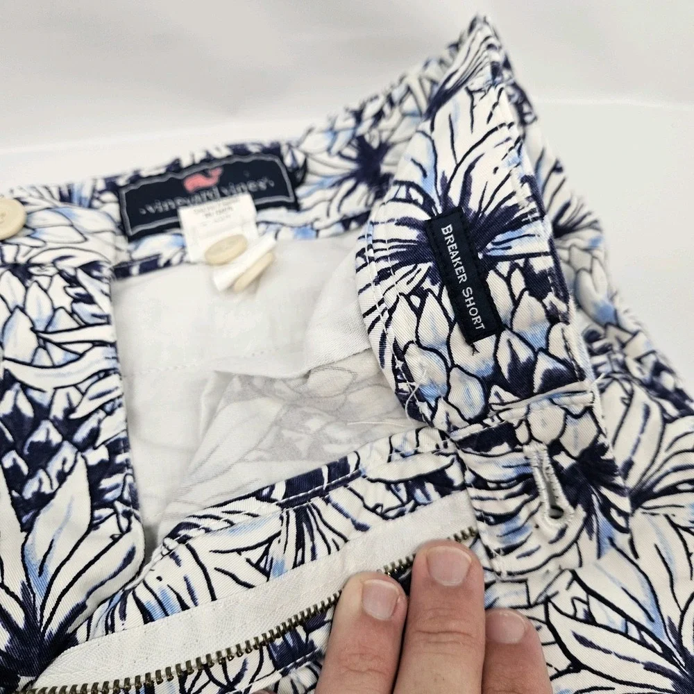 Vineyard Vines Mens Breaker Shorts Set Of 2 Floral Pattern And Kaki Size‎ 32
